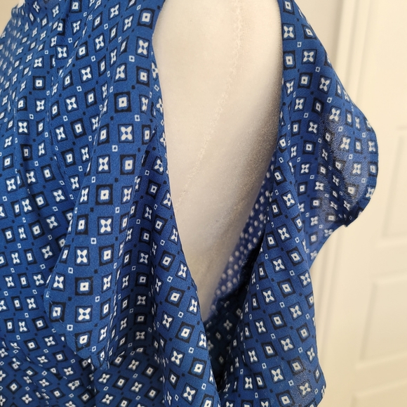 Banana Republic cold shoulder blouse - Picture 4 of 7
